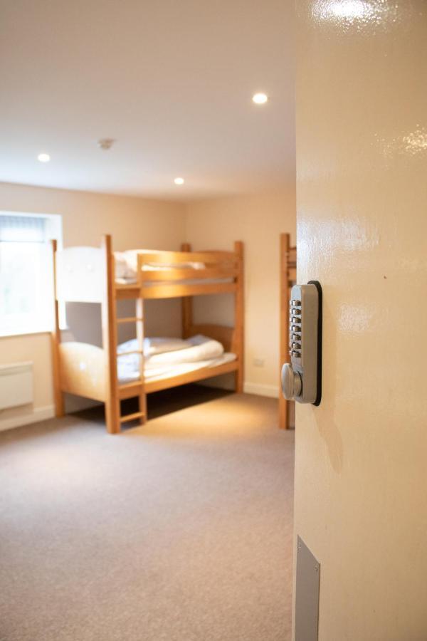 Stonehenge Hostel - Yha Affliated Cholderton Bagian luar foto