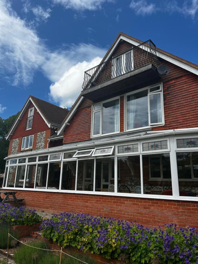 Stonehenge Hostel - Yha Affliated Cholderton Bagian luar foto