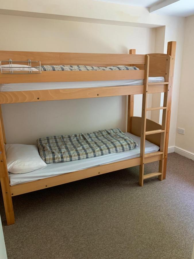 Stonehenge Hostel - Yha Affliated Cholderton Bagian luar foto
