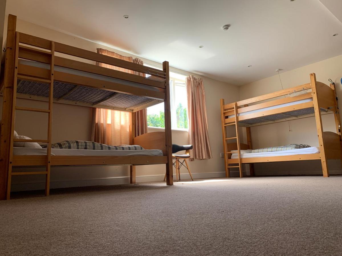 Stonehenge Hostel - Yha Affliated Cholderton Bagian luar foto
